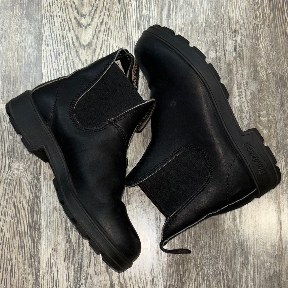 Blundstone Classic Black Leather Boots ***